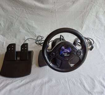 PS2 s příslušenstvím volant pedály,46 originál her - 4