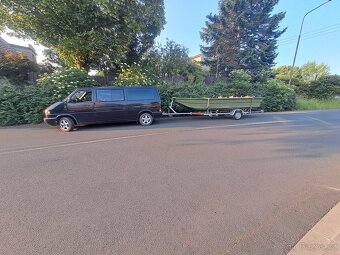 Prodám rybářskou loď včetně dvou motorů a vozíku - 4