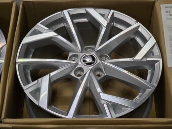 originál alu ŠKODA Octavia IV Avior 7,5x18" 5x112 ET48 R18 - 4
