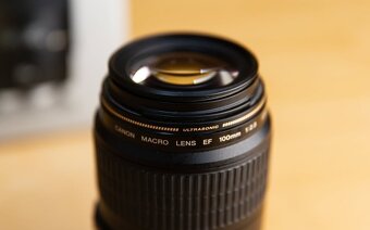 Canon 100mm USM - 4