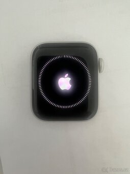 APPLE WATCH SE 40mm - silver/ white - 4