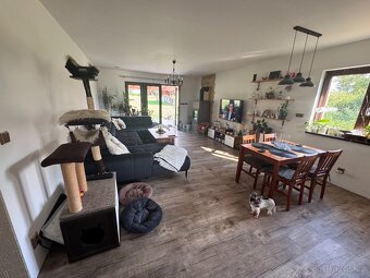 Prodej rodinného domu 276 m², pozemek 2 330 m², Žeravice. - 4