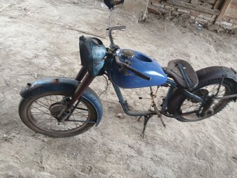 Jawa Pérák 350 - 4