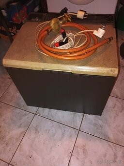 lednička-trojkombinace 12v,220v,pb.plyn - 4