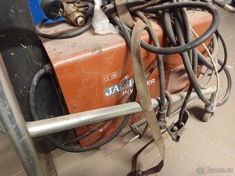 Svářečka CO2 stará poctivá klasika 220V - 4