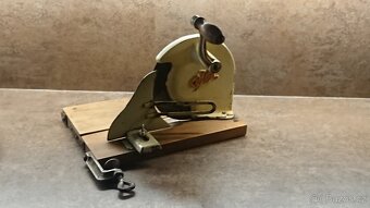 Kráječ na chleba - 4