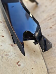 Prodám náhradní díly na Jaguar XF - 4