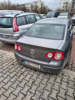 Passat B6 2.0tdi 103kw bkp rok 2007 - 4