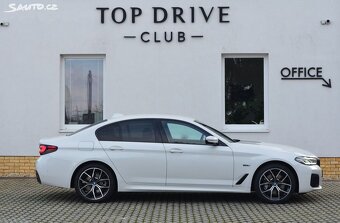 BMW Řada 5, 530e/xDrive/H&K/Skladem - 4