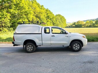 Toyota Hilux 2.5 D-4D - 4