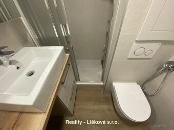 Pronájem nově zrekonstruovaného bytu 1kk s lodžií ul. Malát - 4