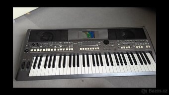 Yamaha PSR s670 - 4