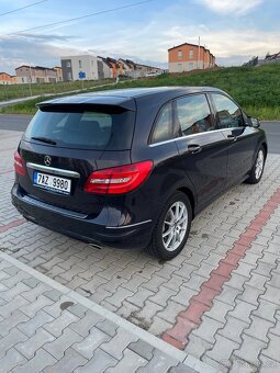Mercedes-Benz B 180 CDI - 4