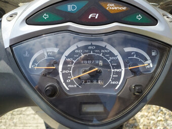 Honda SH125-2006 - 4