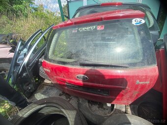 Zadní víko kufru Kia ceed - 4