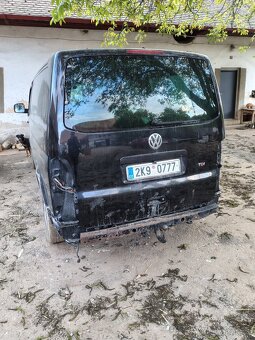 VW Caravelle - 4