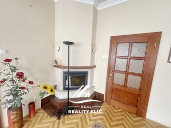 Pronájem prostorného bytu, s balkonem a krbem- 2+1, 102 m2 - 4
