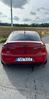 Alfa Romeo 159 1.9 JTDm 110 kW – kráska, co ví, jak jezdit - 4