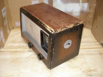 ELEKTRONKOVÉ RÁDIO - DVOULAMPOVKA - 4