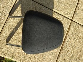 Opěrka hlavy
honda accord 7 (2003-2009)
 - 4