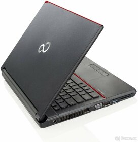 FUJITSU LIFEBOOK E546 i3-6100u 8gb ssd win 10 - 4