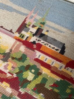 Velký starožitný vyšívaný obraz Pražský hrad Karlův most - 4