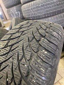 1x zimní pneu Nokian WR SUV 4 215/65 R16 98H - 4