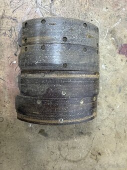 Brzdové čelisti/obložení - 4