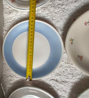 Talířky různé - 4