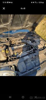 Ford escort 1.6 hatchback - 4