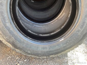 245/70 R19.5 - 4