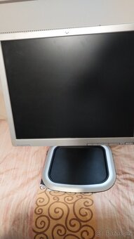 prodám funkční monitor LCD - FLATRON - jen v Brně- 300kč - 4