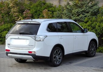 Mitsubishi Outlander 2.0 Instyle,Navi 4WD CVT - 4