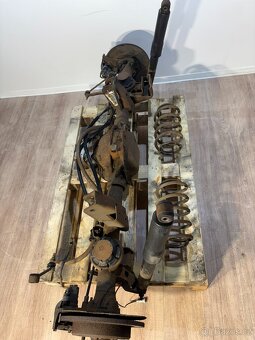 // Zadní náprava Jeep WK/WH III // - 4