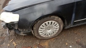 Blatník VW Passat B6 combi Levý - 4