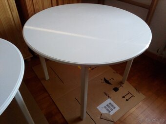 Prodám kulatý stůl bílý 105cm - 4