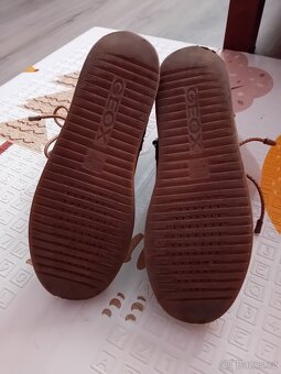 Dívčí zimní kotníkové boty zn. GEOX vel. 39 - 4