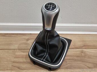 Kožená radaca páka s bilym šitím - 4