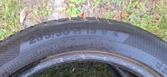 Zimní pneu 235/50 R19 Continental - 4