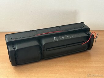 Mřížka výdechu Audi A4 B5, střed - 4