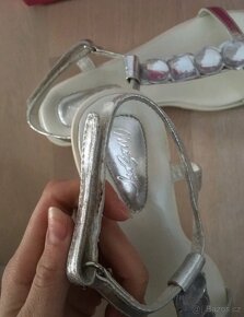 Bílé , stříbrné sandály s kamínky Miss Sixty, vel.36 - 4