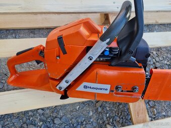 Husqvarna 372xp motorova pila - 4