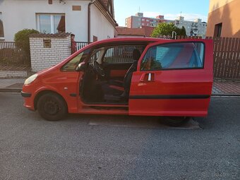 Peugeot 1007 1.4, najeto pouze 94TKM - 4