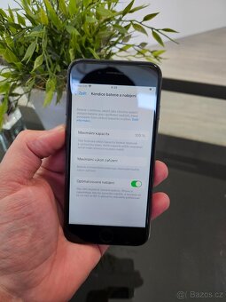 Iphone 8 64gb top stav - 4