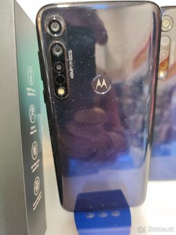 Prodám Motorola Moto G8 plus, TOP STAV, KOMPLETNÍ BALENÍ - 4