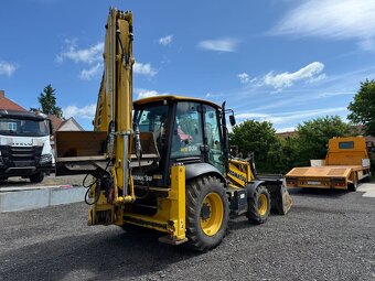 TRAKTORBAGR KOMATSU WB 93R 4x4 - 4