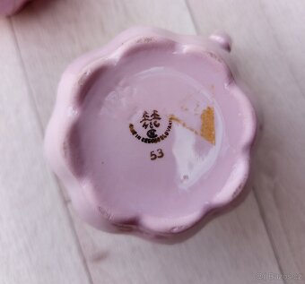 Hrnečky z růžového porcelánu - 4