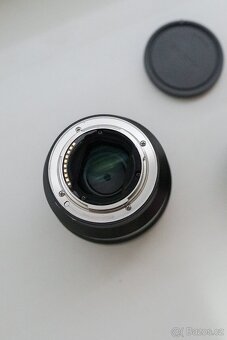 Sony FE 85 mm f/1,8 - 4