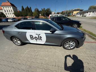 Pronájem Superb 2019 Taxi Bolt Uber 2.0 TDI automat - 4