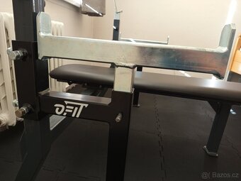 MASIVNÍ bench press lavice vč. BEZP. STOJANŮ - 4